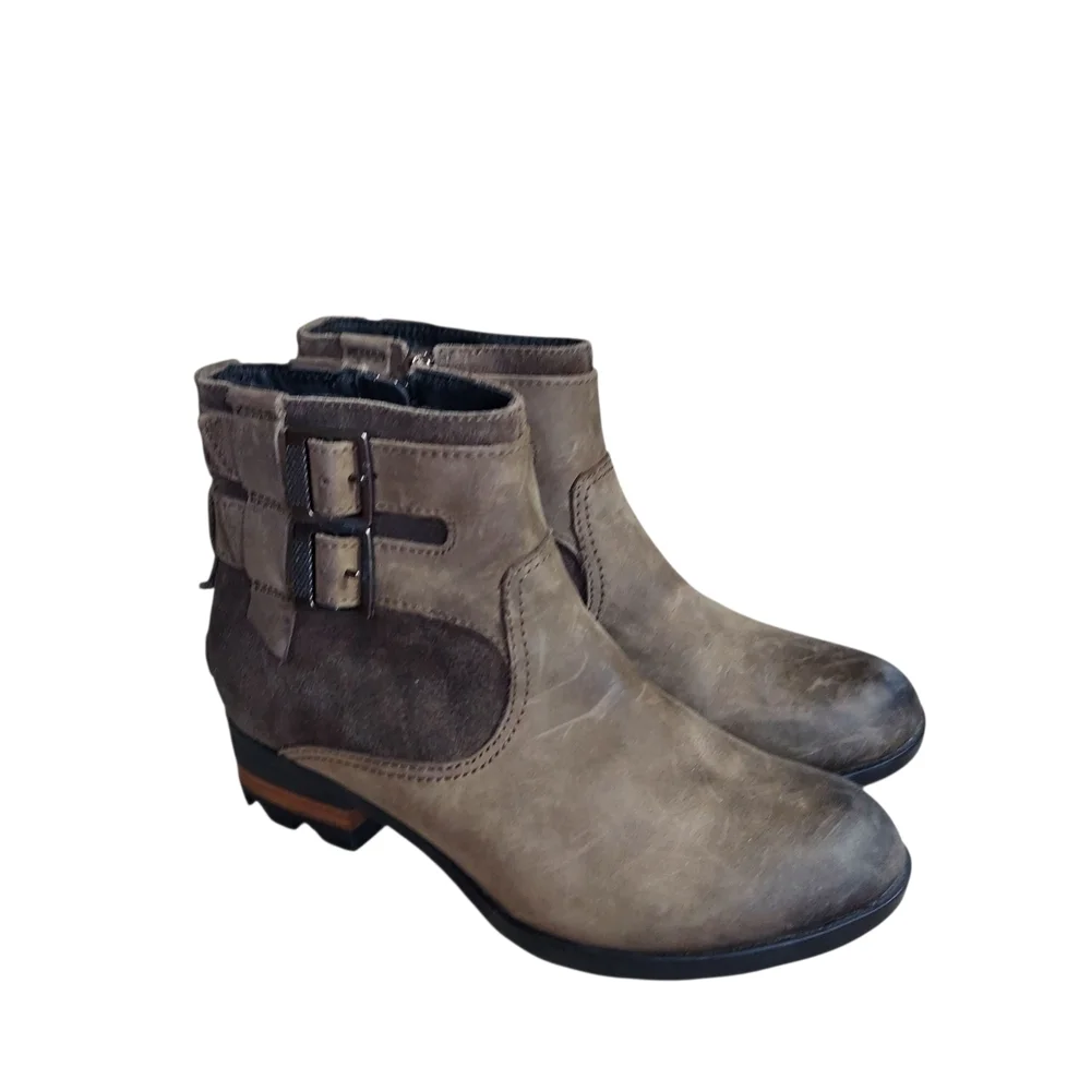 Sorel Lolla Waterproof Leather Suede  Taupe Ankle Boot